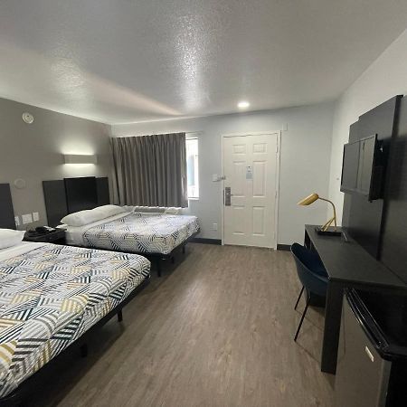 Motel 6 Denton, Tx - Unt Экстерьер фото